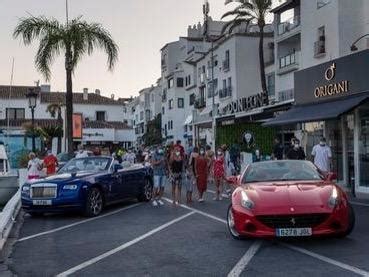 Aantal Rijken In Spanje Voor Het Eerst Sinds 2013 Gedaald Door Pandemie