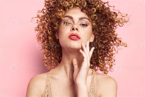 Sexy Model Curly Hair Red Lipstick Model Bright Makeup 22253447 Stock