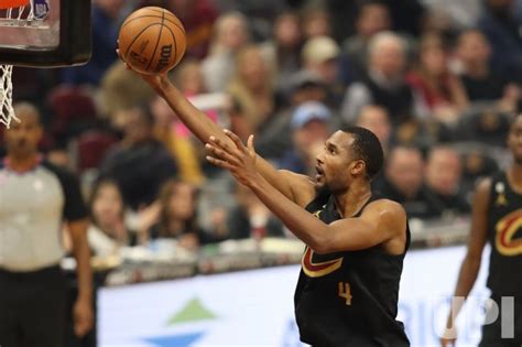 Photo Brooklyn Nets Vs Cleveland Cavaliers In Cleveland