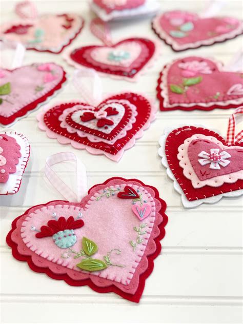 Valentine Felt Ornaments Valentine Crafts Felt Ornaments Felt Crafts