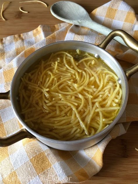 Tagliolini In Brodo Di Gallina Ricetta Primo Piatto