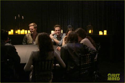 Olivia Cooke And Ouija Cast Joins Just Jared For A Spooky Seance Photo