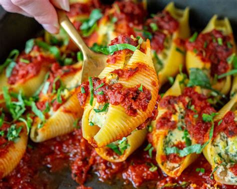 Vegan Stuffed Shells With Tofu Ricotta The Edgy Veg