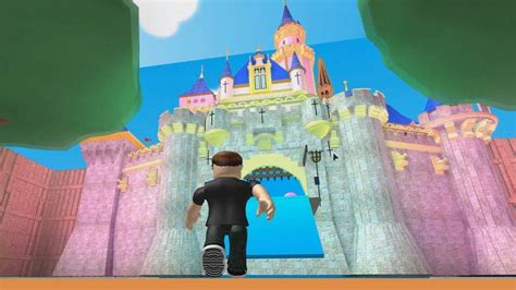 Roblox Fugindo Do Castelo Maluco Da Disney Disney Pixar Obby Youtube