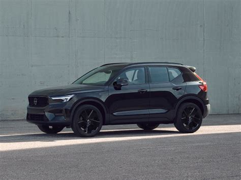 Volvo Xc40 Black Edition 2024 - Lilli Quintilla