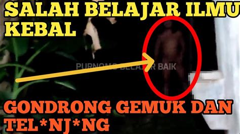 Dukun Ketauhan Ritual Telanj N Dibelakang Rumah Berdiri Kaki Satu