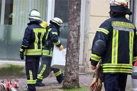 Neunkirchen Feuerwehreinsatz Und Sperrung In H Ttenbergstra E