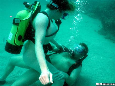 Green Bikini MILF Enjoys Scuba Diving And Underwater Fucking IamXXX