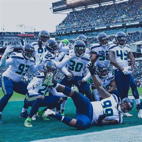 Seattle Seahawks Seahawks Auf Instagram Defense Ballin