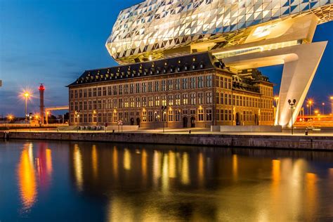 Nieuw Havenhuis Antwerpen Van Bert Beckers Op Canvas Behang En Meer