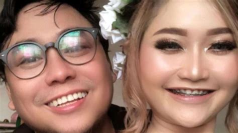 Foto Deretan Gosip Perceraian Artis Yang Mengejutkan Publik Ada Ruben