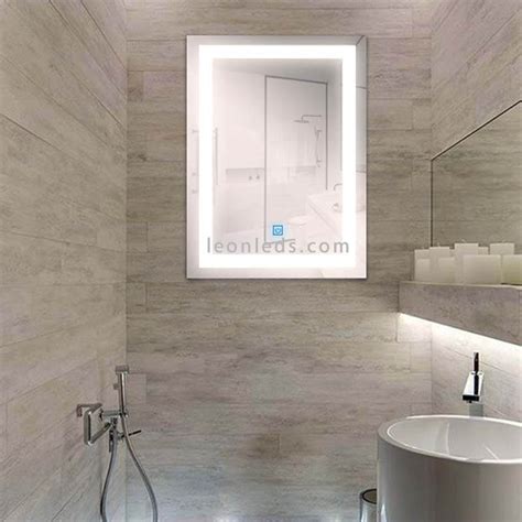 Espejo LED rectangular para baño LeonLeds