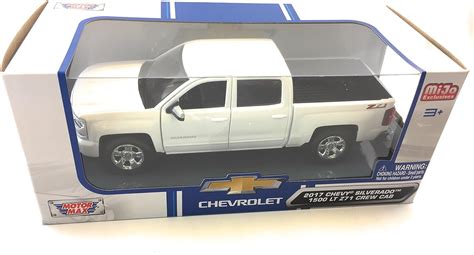 Motormax 2017 Chevy Silverado 1500 LT Z71 Crew Cab Pickup Truck Escala