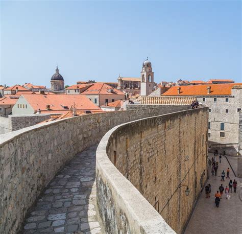 Winding City Wall Of Dubrovnik Stock Image Image Of Holiday Landmark