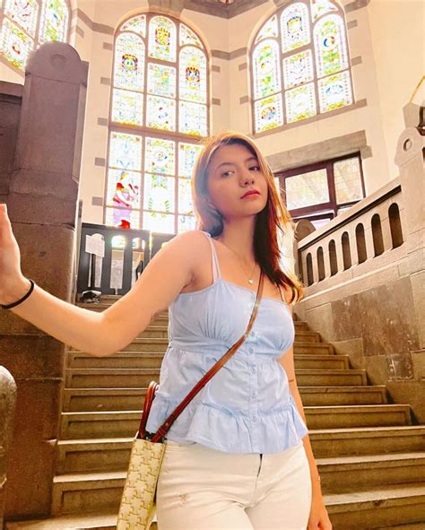 Potret Liburan Cassandra Lee Di Lawang Sewu Mesra Sambil Pacaran