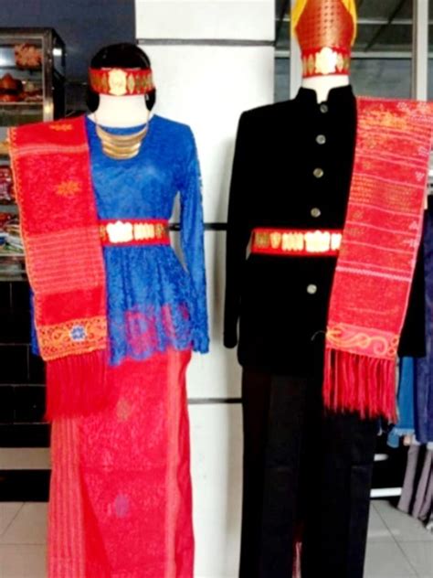 10 Baju Adat Batak Di Danau Toba And Medan Pakaian Tradisional Suku