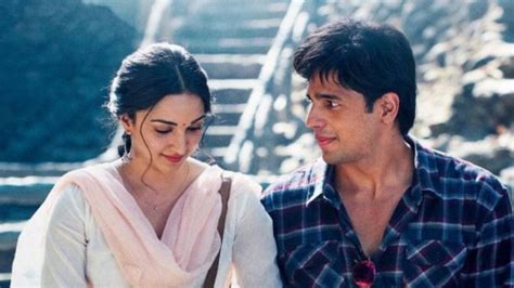 Sidharth Malhotra And Kiara Advani Cute Live Together Pics And Wedding Date Top10sense