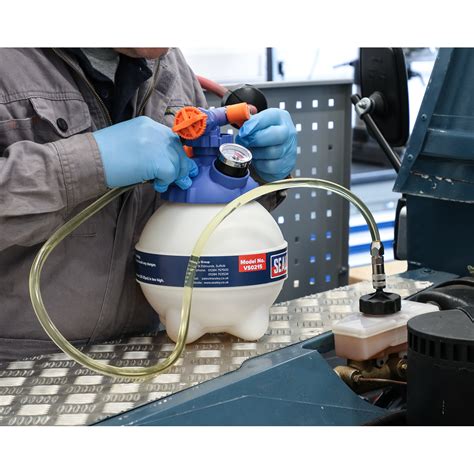 Pneumatic Brake Bleeder 3l Mdtools