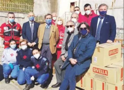 Iniziativa Rotary Croce Rossa Pacchi Alimentari A Famiglie