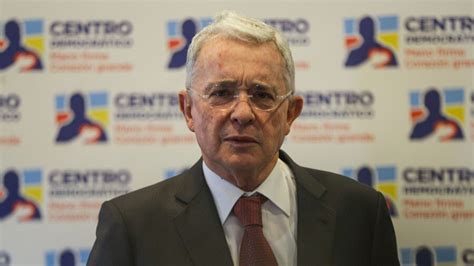 La Jep Estimula A Reconocer Delitos No Cometidos Álvaro Uribe