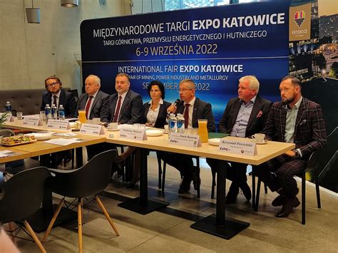 Wiceprezydent Katowic Waldemar Bojarun Podczas Konferencji Prasowej