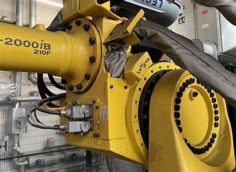 Fanuc R Ib F Robot Welding Cell Buy Used