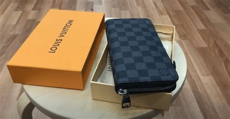 Отличия настоящей галантереи Луи Витон (Louis Vuitton) от подделки