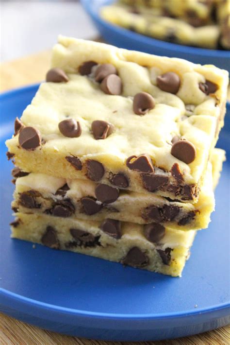 Lazy Chocolate Chip Cookie Bars Baking You Happier