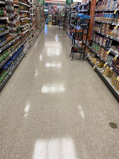 Colin Korol On Twitter My Grocery Store Removed The Arrows On The