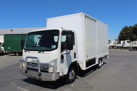 2010 ISUZU NPR200 AUTOMATIC PANTECH JTFD5252364 JUST TRUCKS