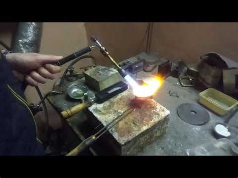 Плавка латуни: Как расплавить латунь в домашних условиях: плавление ...