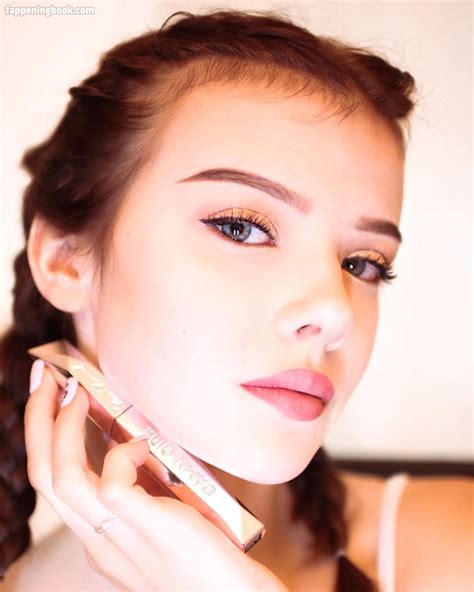 Melina Celine Melinaceline Nude OnlyFans Leaks The Fappening Photo FappeningBook