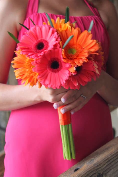 Beautiful Bridal: Gerbera Daisy Wedding Bouquets