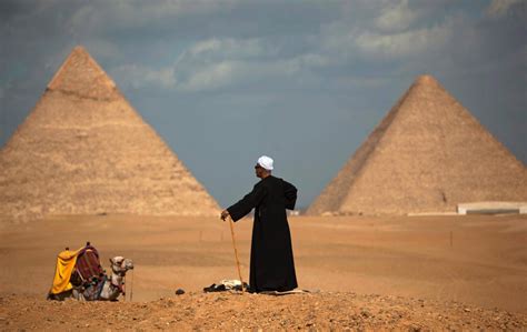 Half Day Tours To Giza Pyramids And Sphinx With Lunch At 9 Pyramids