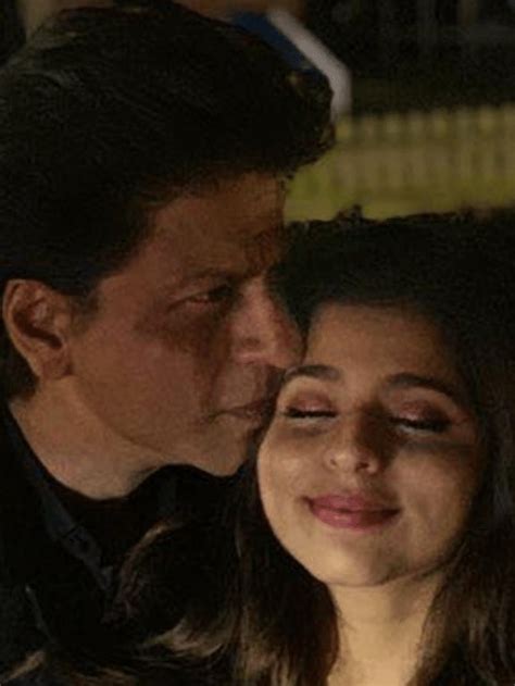 Shah Rukh Khan Wants To Take Some Credit As Suhana Khan Bags