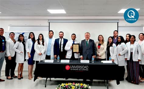 Entrega de Constancia al Programa Educativo de Médico General de la