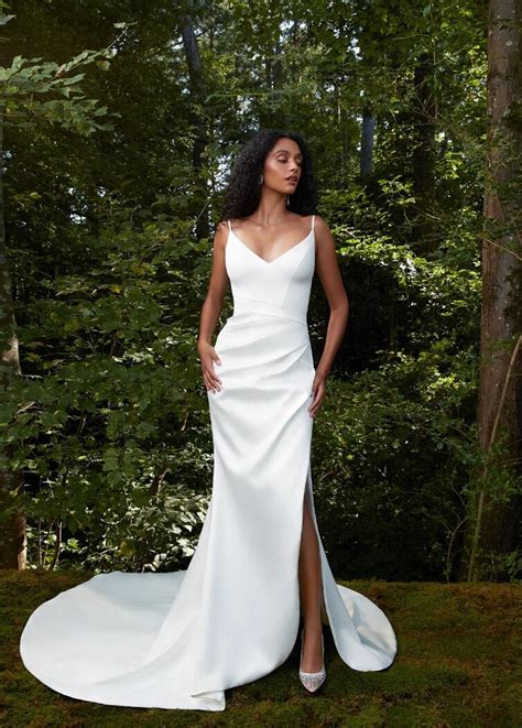 Sheath V Neck Wedding Dress