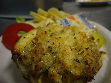 Jumbo Lump Maryland Crab Cake From Schultz S Crabhouse Maryland Crab