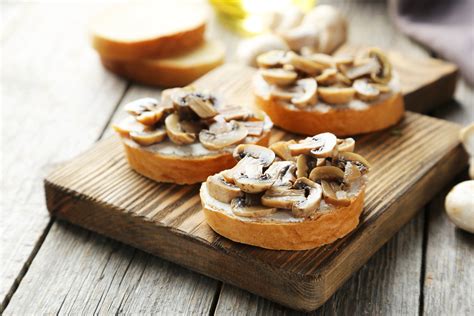 Crostini Ai Funghi La Ricetta Per Preparare Dei Crostini Autunnali