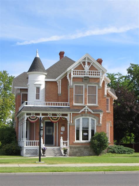 Victorian Houses