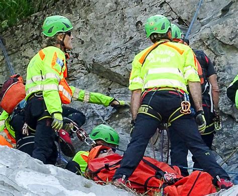 Apuane Alpinista Cade E Muore Tragedia Sul Monte Cavallo