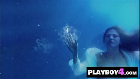 Luscious Brunette Jazmin Melts Into A Steamy Massage Before Locking Lips With Her Eager Lover