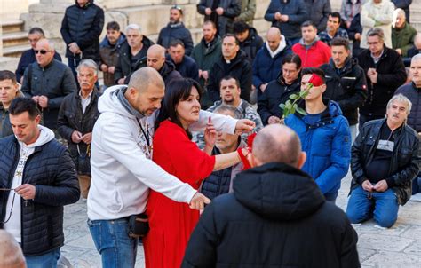 Slobodna Dalmacija Policija Se Oglasila O Molitvi Marijinih Ratnika