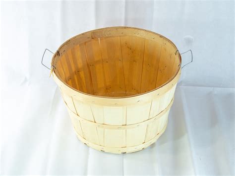 Big Bushel Baskets | Northumberland Event Rentals