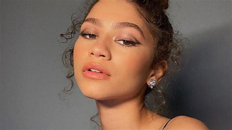 Zendaya Reflects On Negative Comments About 2015 Dreadlocks Grazia