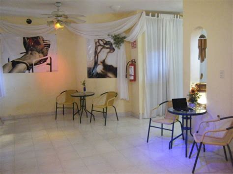 Cancun Bathhouses Sex Clubs 2025 GayCities Cancun