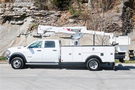 40 Ft Telecom Bucket Truck Rental Custom Truck One Source