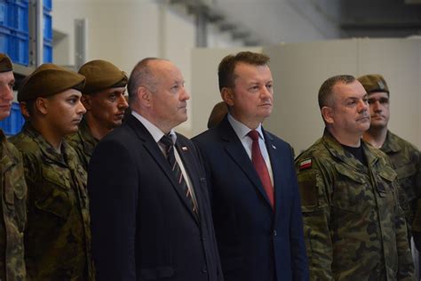 Minister Obrony Narodowej Mariusz B Aszczak Zapewnia Co Trzeci Polski