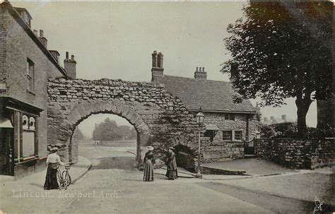 Newport Arch Carte Postale Ancienne Et Vue Dhier Et Aujourdhui