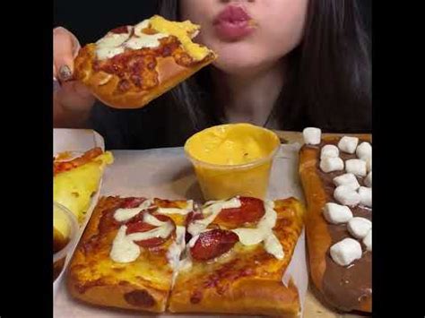 ASMR PIZZA HUT MUKBANG PEPPERONI CHICKEN WINGS NUTELLA PIZZA